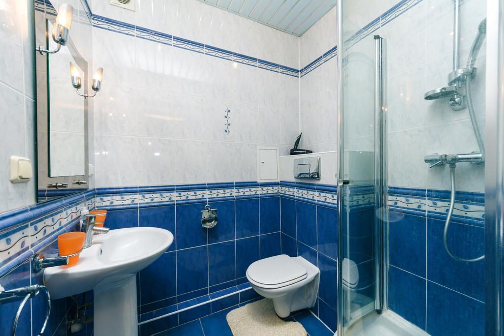 Two-Storey Apartment Near Iec เคียฟ ภายนอก รูปภาพ