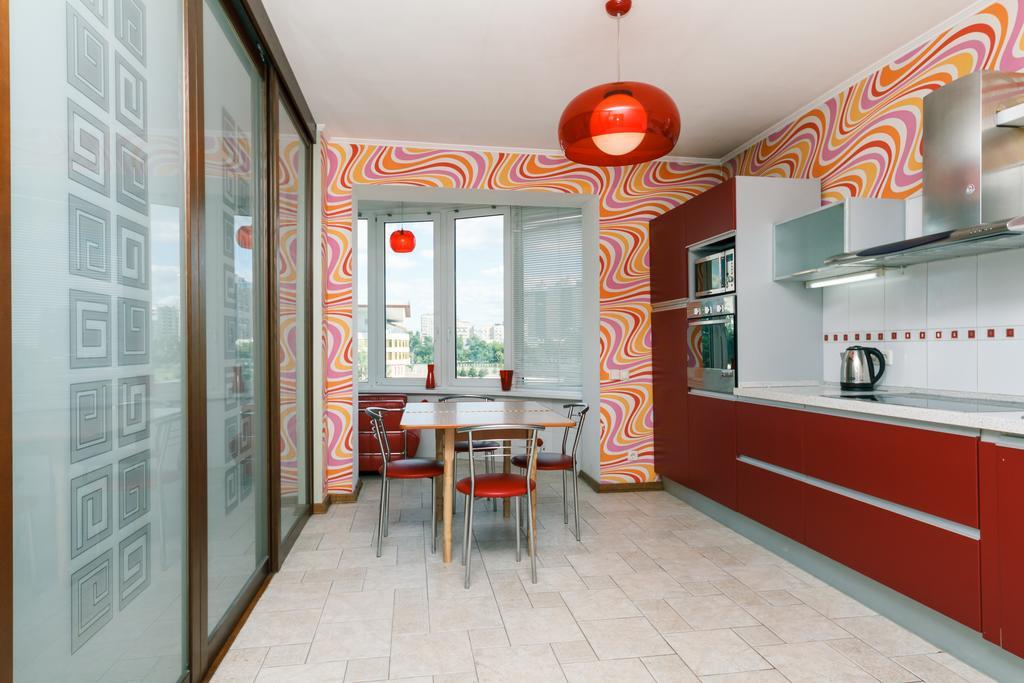 Two-Storey Apartment Near Iec เคียฟ ภายนอก รูปภาพ